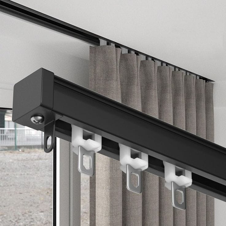 Curtain rod